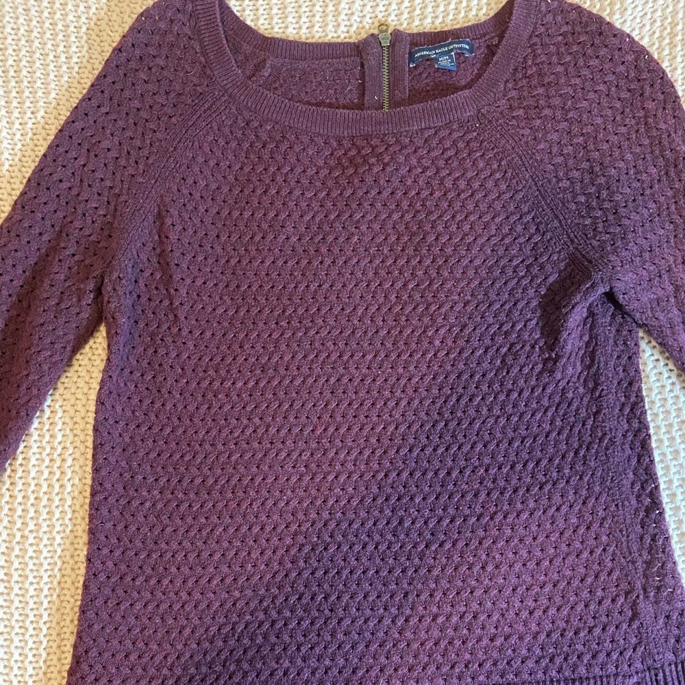 American Eagle Sweater